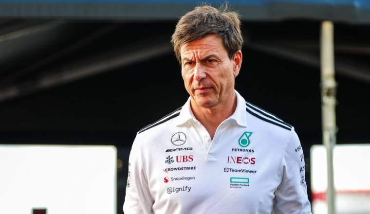 Mercedes' Wolff sells 15% stake to U.S. billionaire