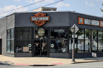 Harley-Davidson Dealerships Are Shutting Down Across America: Here's Why