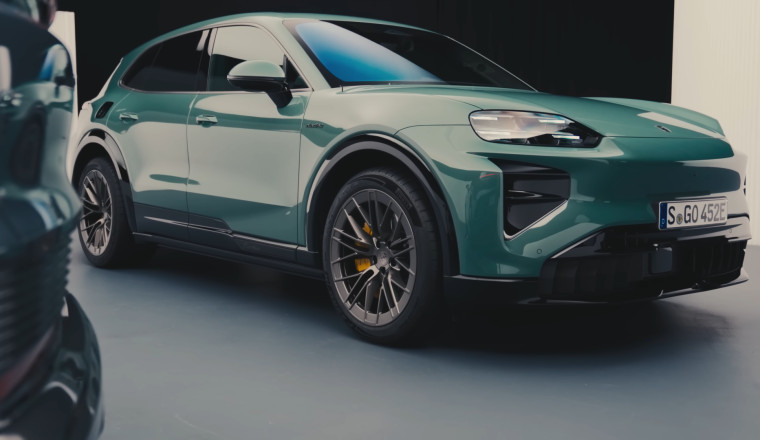 Top Gear Tests the Most Powerful Cayenne Ever Built