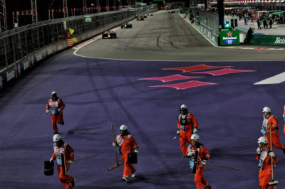 Why FIA wasn't concerned by marshals in run-off in Vegas F1 race