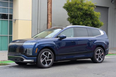 Pixel arrays, matrix headlights, OLED taillights: new lighting tech is bedazzling EVs