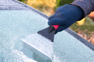 Drivers urged to place 1 household item on car windscreens to prevent ice in November