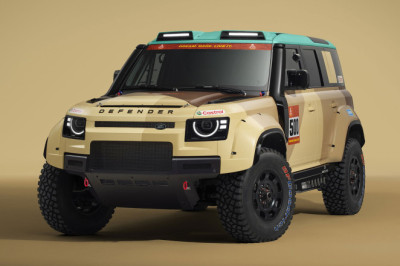 Land Rover Defender Dakar Ready to Conquer the Desert