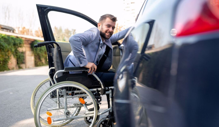 Major update for 'working families' as benefit claimants cut from 'luxury' scheme