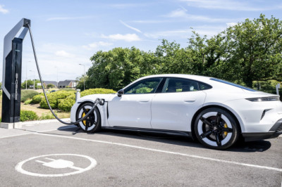 UK EV And PHEV Drivers Will Pay Per Mile From 2028