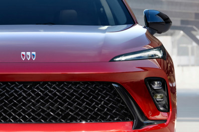 Buick’s Chinese-Built Envision Survives Trump’s Tariffs With A Massive Price Hike