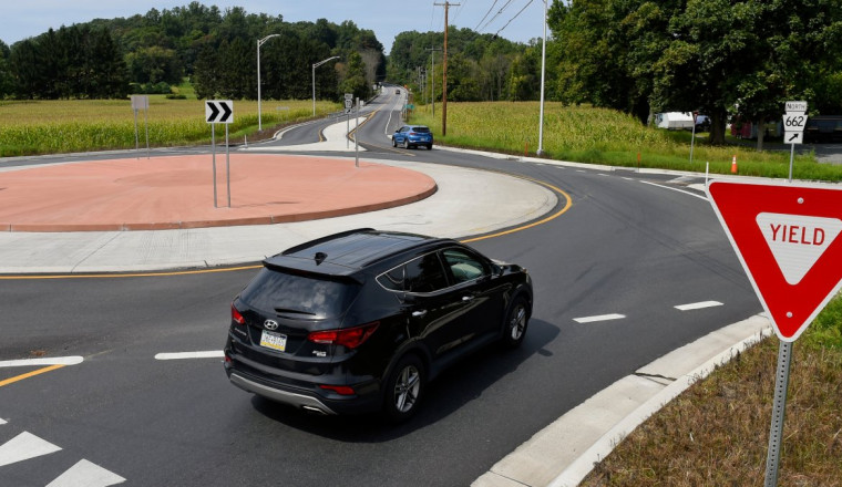 It’s 2025. Why Can’t Americans Use a Simple Roundabout?