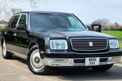 Toyota Century V12 | Spotted