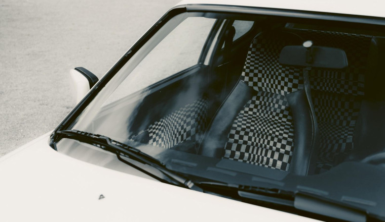 Dreamweaver: Porsche reissues iconic interior trim