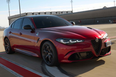 Alfa Romeo Keeps Its Promise: The V-6 Engine Is Back