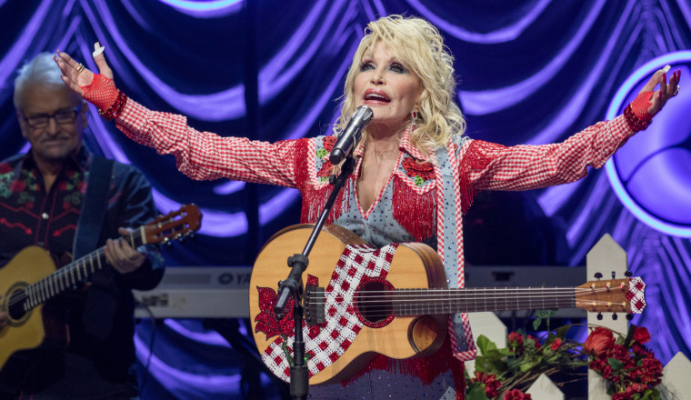 Move Over Buc-Ee's, Dolly Parton Is Getting Into The Truck Stop Business