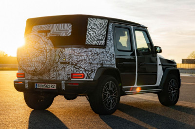 Official: new G-Class Cabriolet revealed testing
