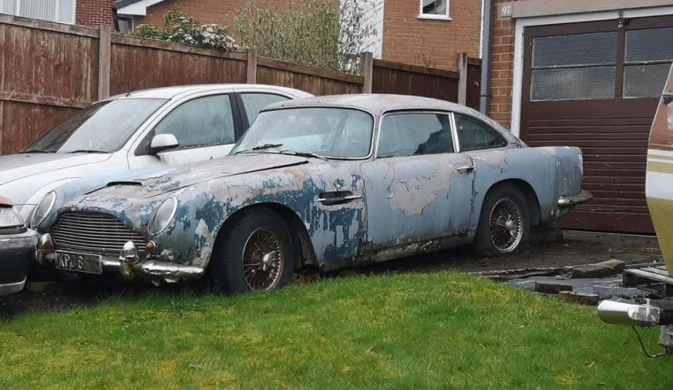 I Bought This DB5 For £900 Then Parked it on my Drive For 40 Years