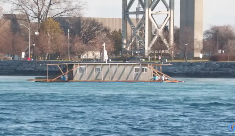 Man Attempting To Sail Homemade Houseboat Through Great Lakes In Winter May Have Not Thought This Whole Thing Through