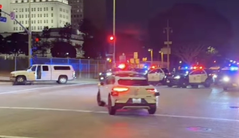 Waymo Robotaxi Casually Cruises Through Felony Stop In Progress