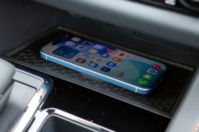 The Wireless Charger in the New Nissan Pathfinder Is the First to Really, Truly Get It Right