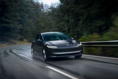 Chinese car brands gain ground as buyers turn away from Tesla