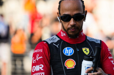 Mobile-free Hamilton to 'unplug' after tough 2025