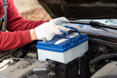 Should You Disconnect Your Car's Battery Before Going On Vacation?