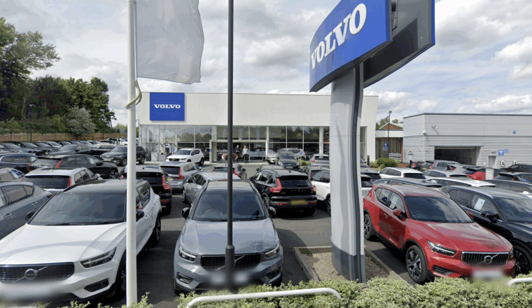 Volvo cancels dealer’s contract with immediate effect after it moves into temporary showroom