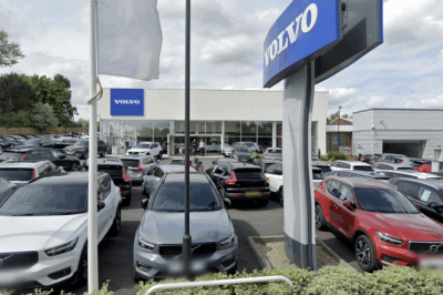 Volvo cancels dealer’s contract with immediate effect after it moves into temporary showroom