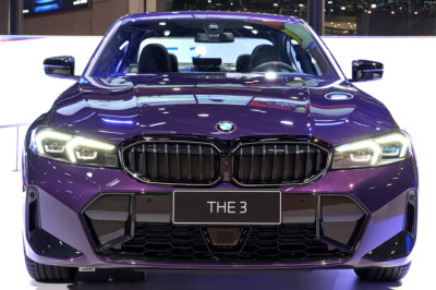 Why Europe’s Favorite Status Cars Are Suddenly Watching Their Sales Collapse