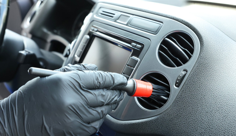 If You're Not Cleaning Your Car's Gross Air Vents Like This, We'd Rather Walk