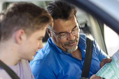 Learner drivers 'keep failing' theory test for making 1 blunder before exam