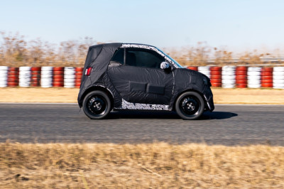 Party like it's 1999! Smart's original car is coming back in 2026