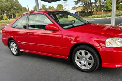 At $23,000, Would You Pocket This 2000 Honda Civic Si Rocket?