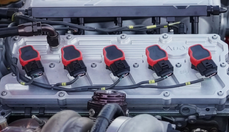 Why Inline-5 Engines Don't Play Well With Carburetors