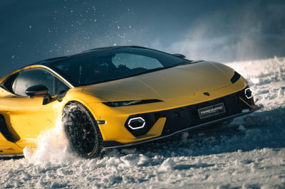 Lamborghini brings #SheDrivesaLambo back to the Alps with the new Temerario