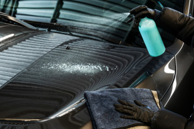 How A Waterless Car Wash Works (And When You Should Use One)
