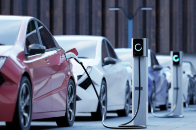 Politicians Making Drivers Lose Confidence in Electric Vehicles Worldwide
