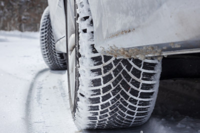 Snow Chains Vs. Snow Socks Vs. Winter Tires: Which Is Best For You?