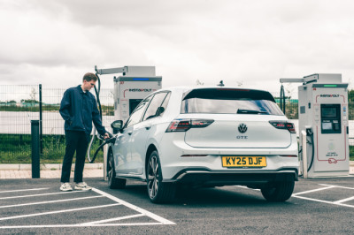 4000 miles in a Golf GTE: The company car for the helmsman