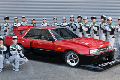Nissan Techs in Training Turned This Old Skyline Sedan Into a Silhouette Racer