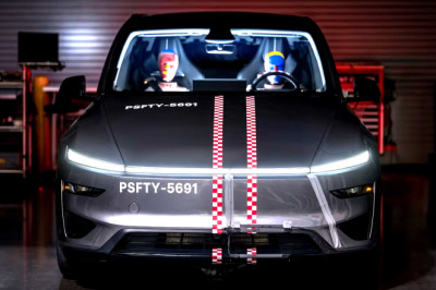 Every One Of These 15 Tesla Deaths Raises The Same Question