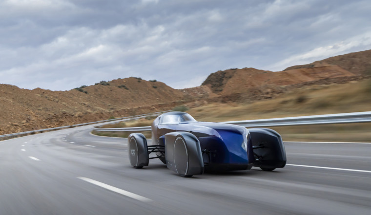 Renault concept goes 626 miles on a charge at motorway speed