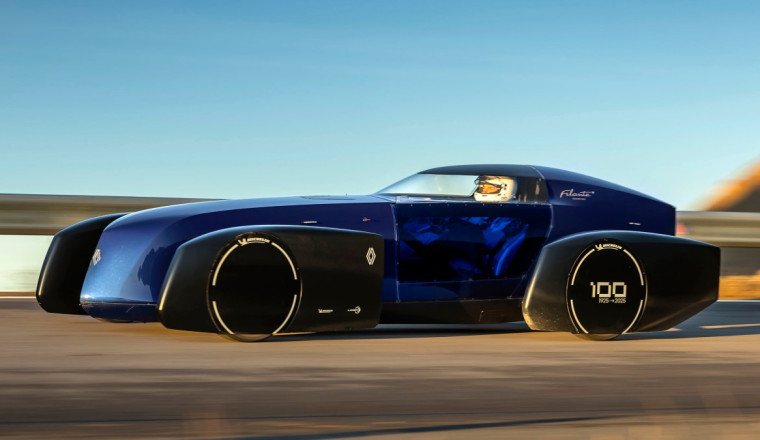 This Wild Renault Concept Ran for 626 Miles at 60 MPH on One Charge: TDS