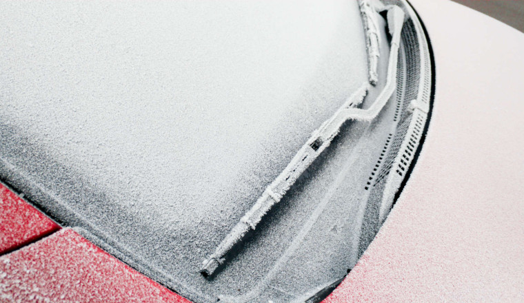 How to clear ice from inside your car’s windscreen