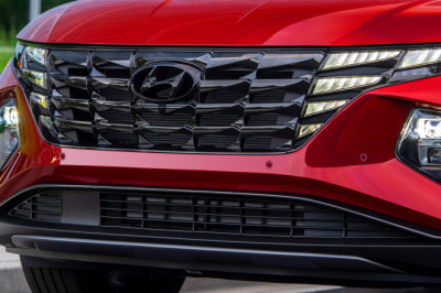 Hyundai Says Keep Driving Your Tucson, But Park It Far From Anything