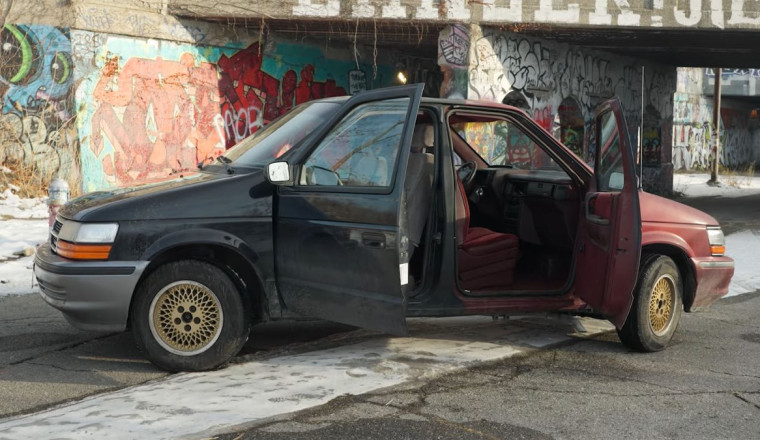 This Two-Headed, Double-Steering Chrysler Minivan Is Truly a Detroit Masterpiece