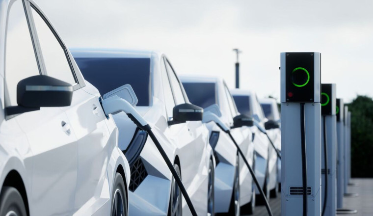 Used electric cars plunge by £14k as Brits opt for 1 Chinese brand