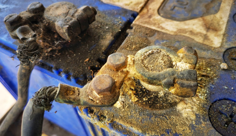 Don't Use Soda To Remove Corrosion From Your Battery Terminals – Do This Instead