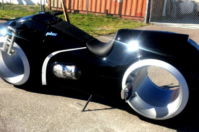 This Tron Bike Is Real, Functional, And Up For Sale