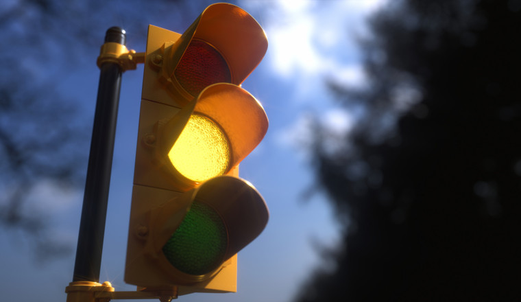 Who Really Invented The Yellow Traffic Light?
