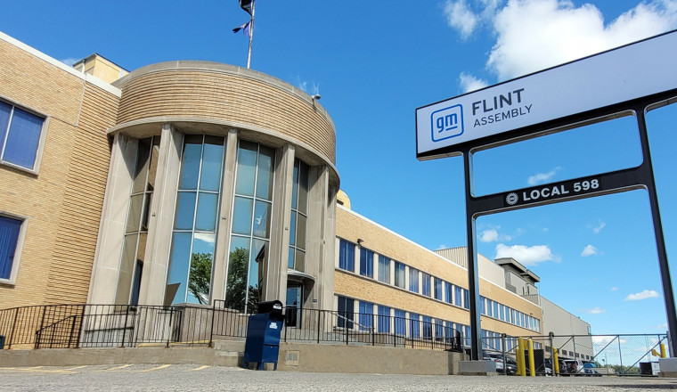 GM Extends Production Shutdown, Leaving Thousands Temporarily Out Of Work