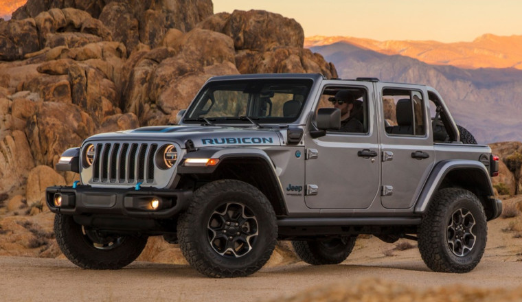 Jeep Pulls Wrangler and Grand Cherokee 4xe Hybrids From Website as Quiet Stop-Sale Drags on