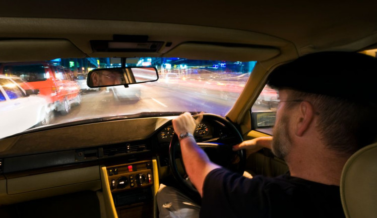 Driving warning light explained as temperatures plummet